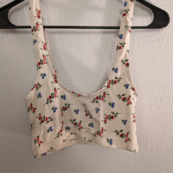 Urban Outfitters Floral Top - Picture 2 of 6